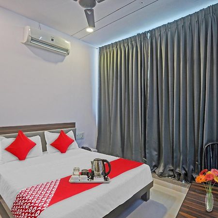 Hotel O Sky View Surate Extérieur photo
